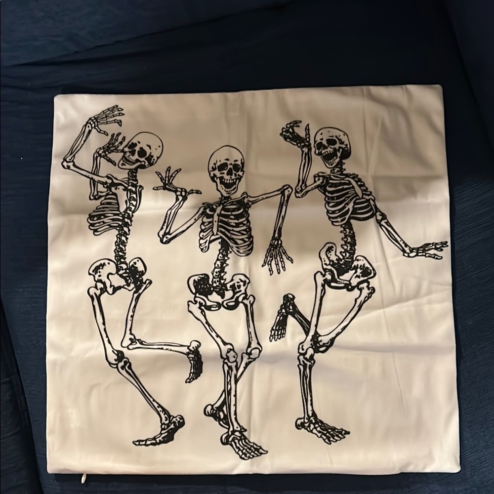 SHEIN Skeleton Print Throw Pillow Cover 17 x 17